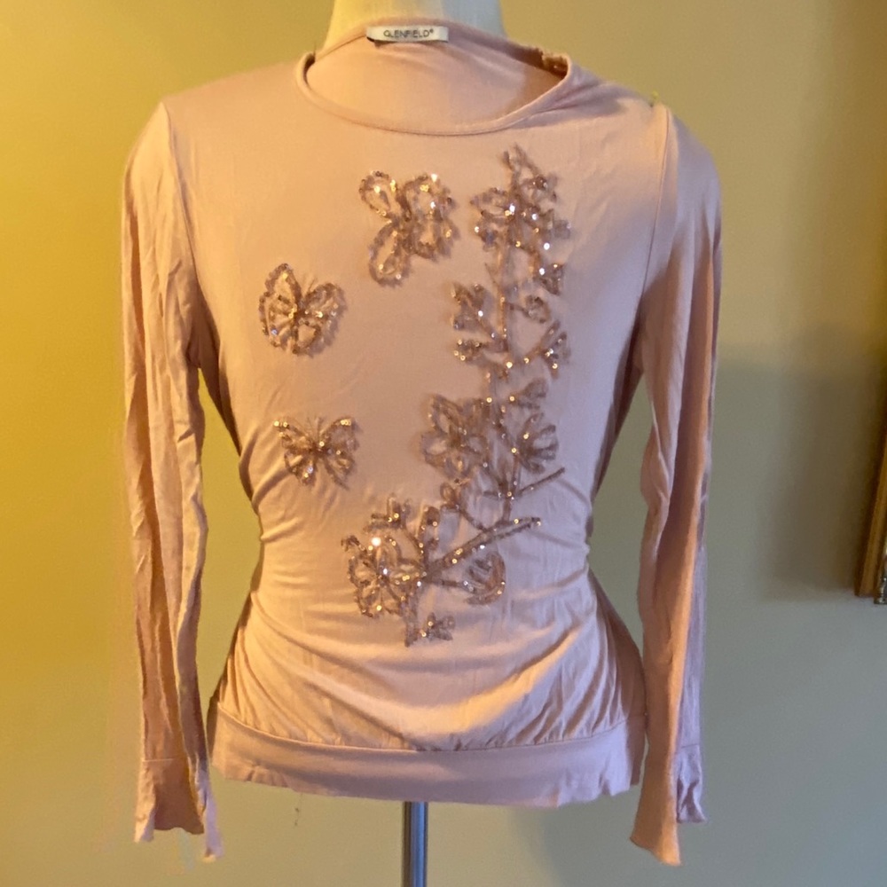 Long sleeve pink embroidered top